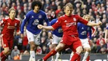 Lampard, Tevez hãy nhìn Kuyt mà học tập!